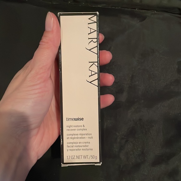 Mary Kay Timewise Night Restore and Recover Complex, NWT - Picture 3 of 3